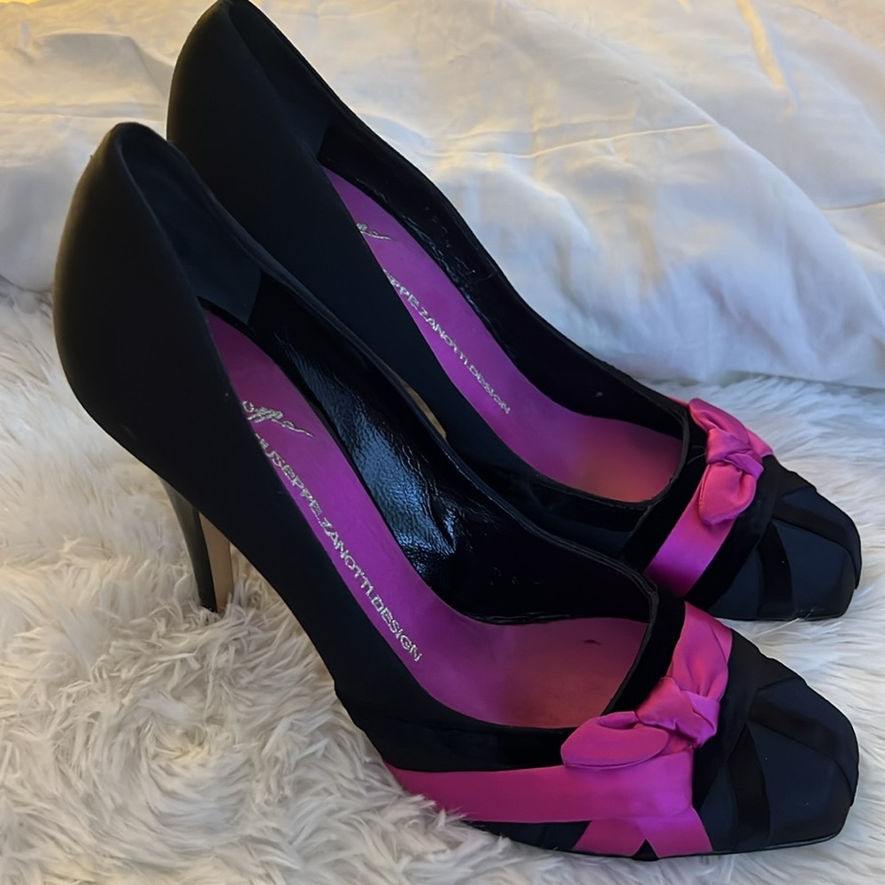 Giuseppe Zanotti Design VICINI Black Velvet /Hot Pink Detail Bow Luxury Heels - Picture 9 of 11